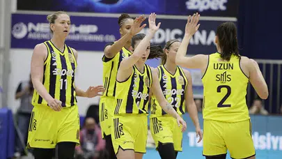 Parkede zaferin adı değişmedi! Fenerbahçe Opet 20. kez şampiyon