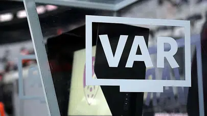 Kayserispor - Fenerbahçe randevusunda kritik atama! VAR koltuğu Sarper Barış Saka'ya emanet