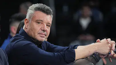 Sadettin Saran'dan şampiyonluk sonrası ilk mesaj: Oyuncularımızla gurur duyuyorum