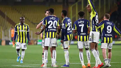 Kadıköy'de Talisca şov: Fenerbahçe takibini sürdürdü