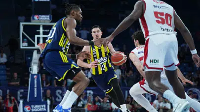 Zirvenin yeni sahibi belli oldu: Fenerbahçe Beko sezonu zirvede kapattı