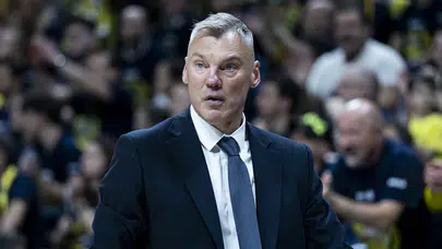 Final Four yolunda Saras’ın gündemi yoğun: Panathinaikos taraftarının mesajına net yanıt