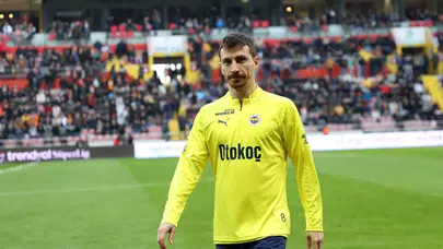Fenerbahçe'ye olan vefasını sembolik bir rakamla kanıtladı: İşte Mert Hakan Yandaş'ın şaşırtan teklifi