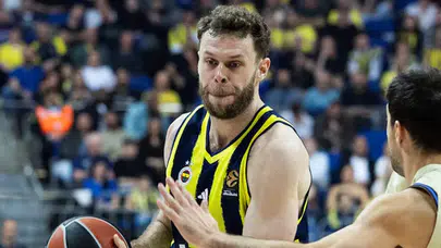 Melli'den Atina'da sert çıkış: Kimseyi kilitlediğim yok, biz bir takımız