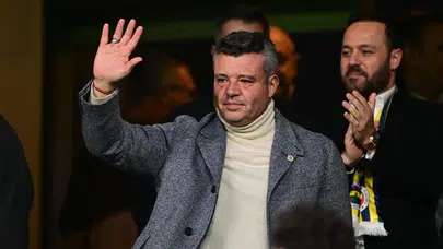 Sarı-Lacivertli camiada devrim etkisi: Liverpoollu yıldızla el sıkışıldı