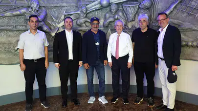 Aziz Yıldırım’dan Hamdi Ulukaya’ya özel ağırlama