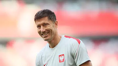 Lewandowski için Kadıköy rüzgarı: Kartlar yeniden dağıtılıyor