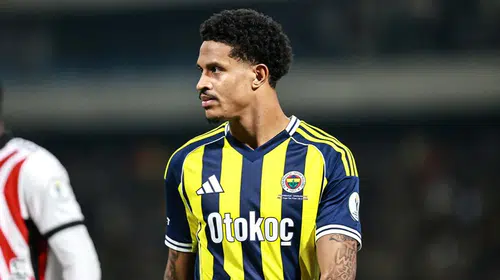 Fenerbahçe'de transfer hareketliliği: İtalyan devi Jayden Oosterwolde için resmen masaya oturdu
