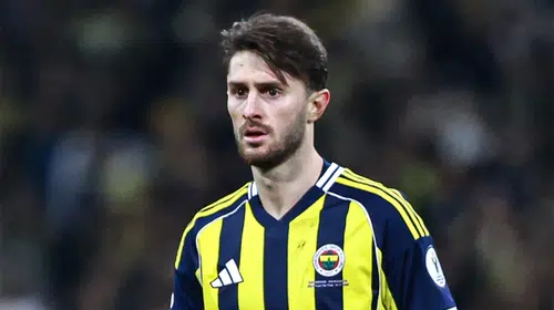 Fenerbahçe'de ayrılık rüzgarı: İsmail Yüksek kariyerinde yeni bir sayfa açmaya hazırlanıyor