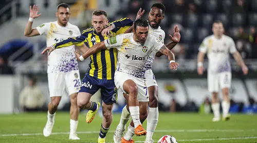 Kadıköy'de nefes kesen final: Eyüpspor ligde tutundu, dramatik son Antalyaspor'u yaktı