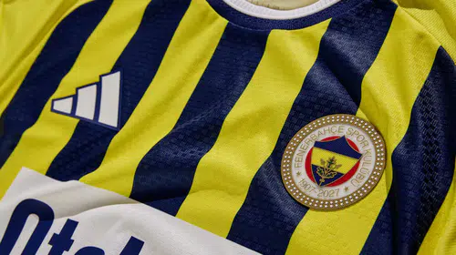 Sarı Lacivert mirasta 120. yıl imzası: Yeni sezon formaları görücüye çıktı