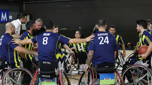 Fenerbahçe İstanbul Jet Beşiktaş’ı mağlup ederek şampiyon!
